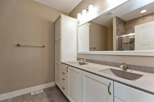       37112-masterbathroom_2_-craftsman-ranch-1664-square-feet-3-bedrooms-2-bathrooms