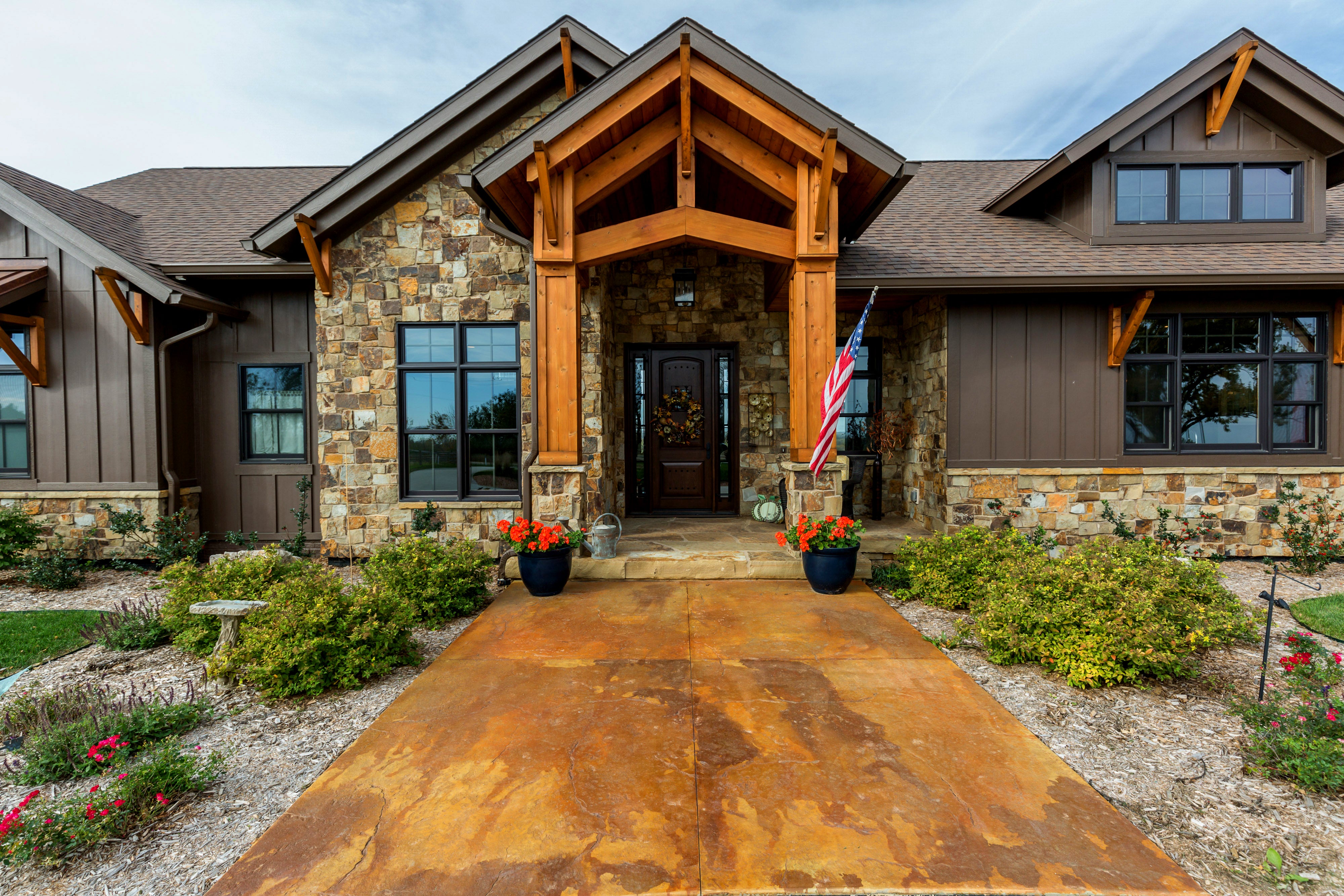 House Plan 100408 - Craftsman Style with 5679 Sq Ft, 6 Bed, 5 Bat |  COOLhouseplans.com, image size:4000x2667