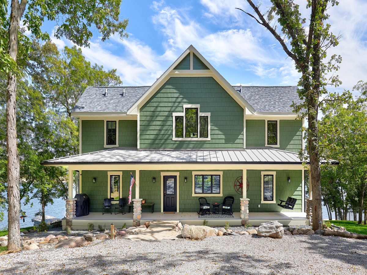 Custom 134 - Traditional 1.5 Story Lake House Plan Design