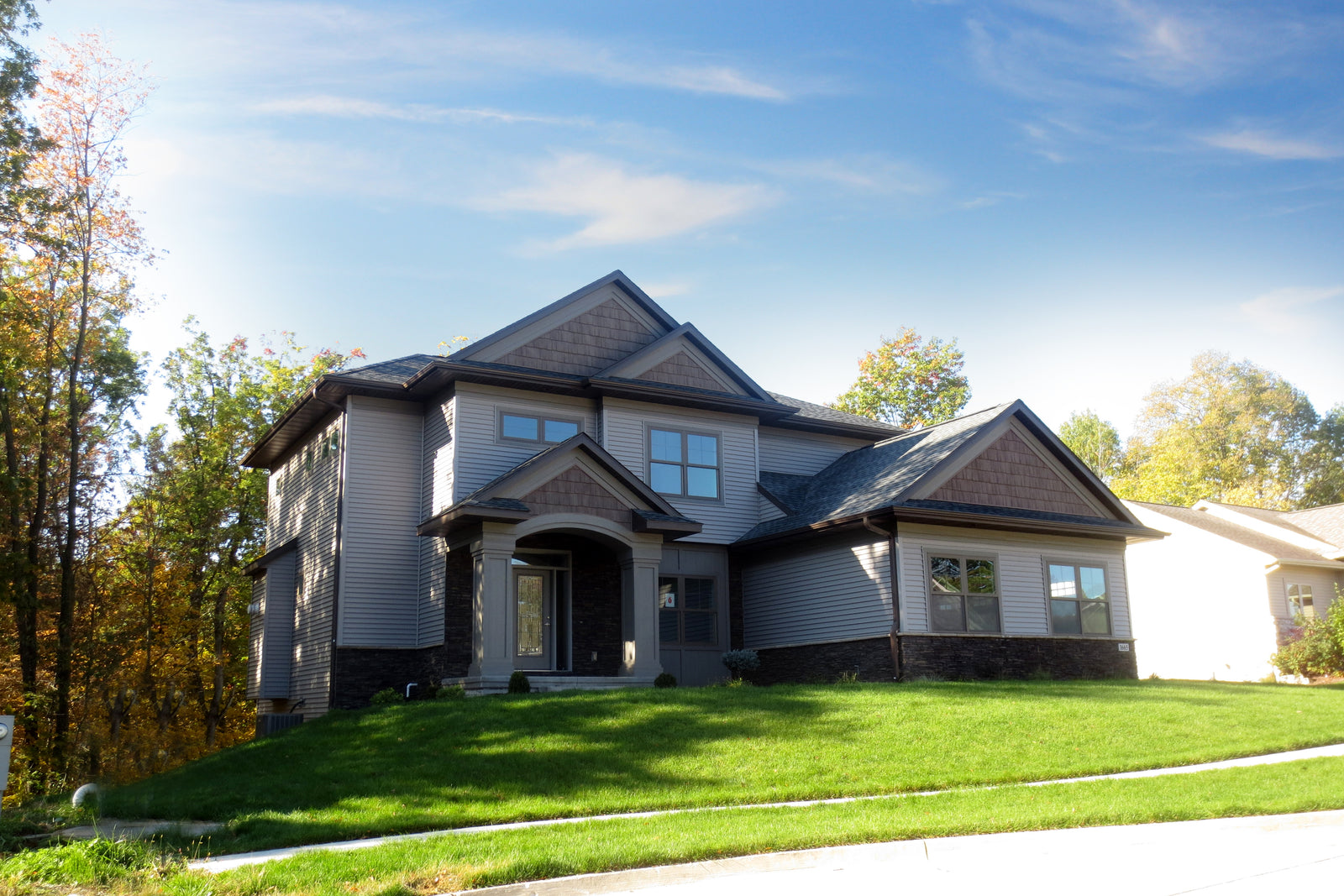 3 Bedroom Hillside House Plans