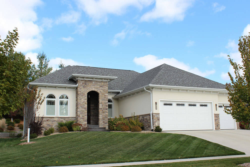 21507-front-prairie-ranch-house-plans-1591-square-feet-3-bedroom-2-bathroom