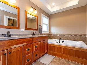       27808-mstr-bath2-craftsman-1.5-story-house-plan-4-bedroom-4-bathroom-3210-square-foot