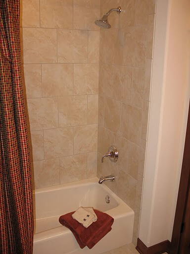     36211-bathroom-craftsman-2story-house-plan-4-bedroom-4-bathroom