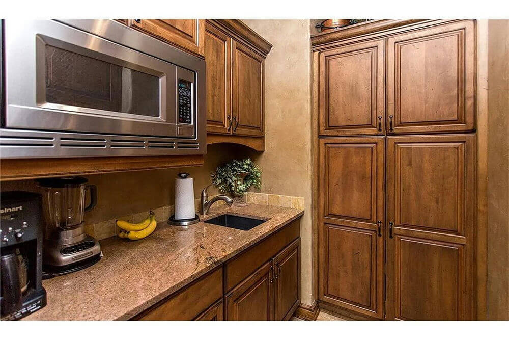    37612LL-kitchen_3_-tuscan-ranch-3547-square-feet-4-bedrooms-3-bathrooms