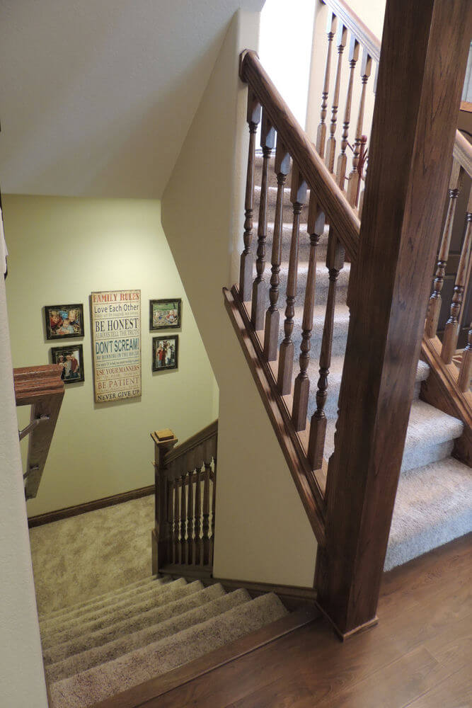    43313LL-stair-4-craftsman-11_2-story-house-plans-walkout-basement