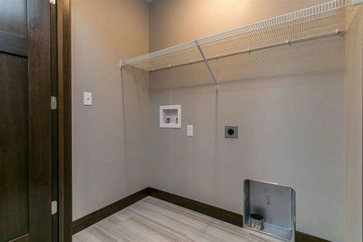       45614-laundryroom_1_-traditional-ranch-1807-square-feet-3-bedrooms-2-bathrooms
