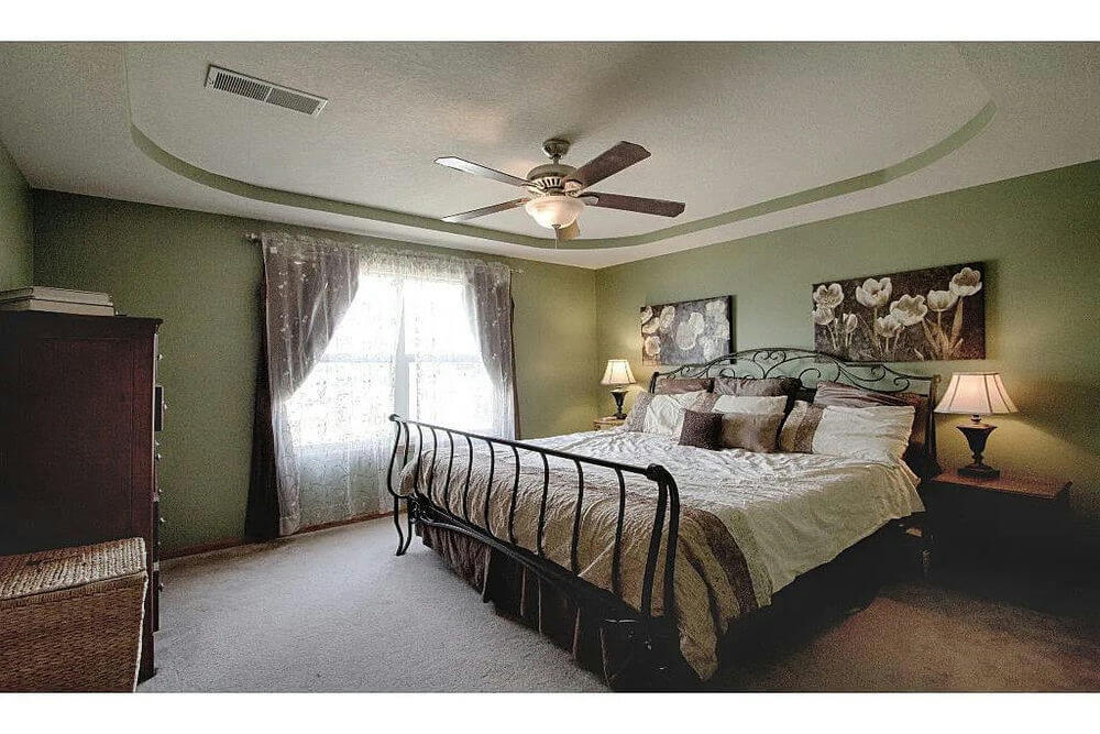       48314-masterbedroom_2_-traditional-2-story-1398-square-feet-3-bedrooms-3-bathrooms