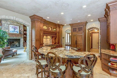 58816-kitchen_3_-traditional-european-1.5-story-4381-square-feet-4-bedrooms-3-bathrooms