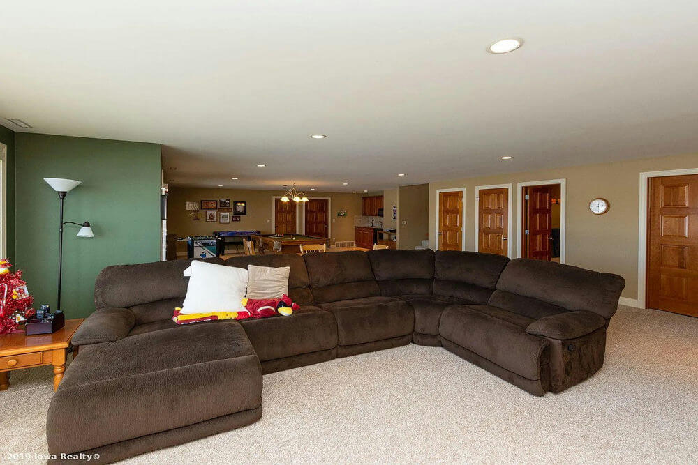    61595-basement-living-room_2_-traditional-ranch-1769-square-feet-3-bedrooms-2-bathrooms