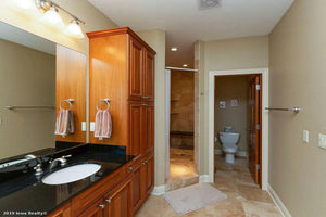    61595-bathroom-2_2_-traditional-ranch-1769-square-feet-3-bedrooms-2-bathrooms