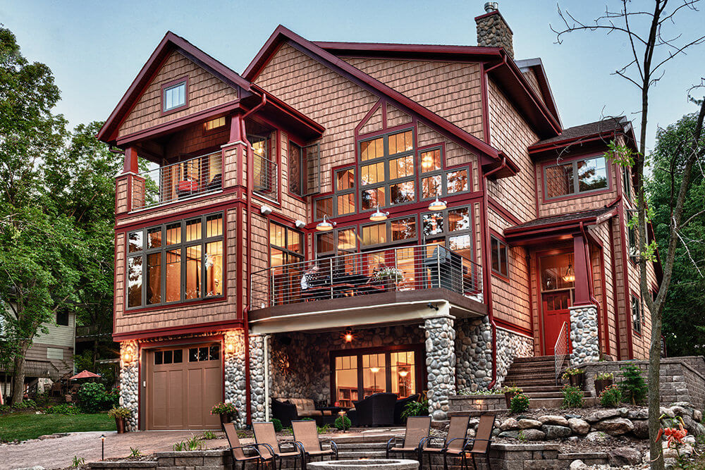    61617LL-rear4-craftsman-11_2story-house-plan-walkout-basement-4864-square-feet