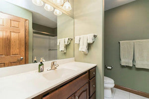       61901-bathroom-2_1_-traditional-1.5-story-3182-square-feet-4-bed-rooms-4-bath-rooms