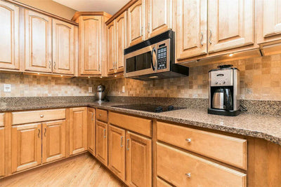       61901-kitchen_2_-traditional-1.5-story-3182-square-feet-4-bed-rooms-4-bath-rooms