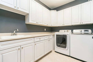         61901-laundry-room_1_-traditional-1.5-story-3182-square-feet-4-bed-rooms-4-bath-rooms