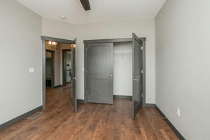    64418LL-closet-craftsman-ranch-house-plans-1354-square-feet
