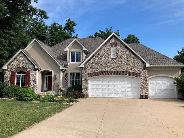    66201-front_1_-french-country-traditional-1.5-story-3163-square-feet-4-bedrooms-4-bathrooms