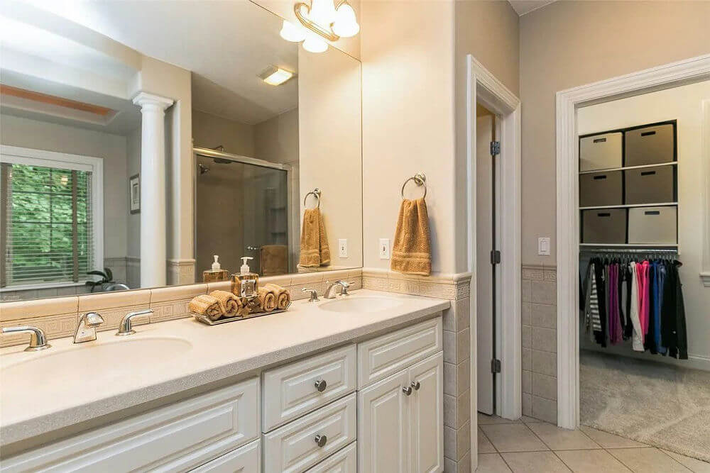 66201-master-bathroom_2_-french-country-traditional-1.5-story-3163-square-feet-4-bedrooms-4-bathrooms