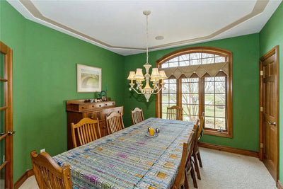     68801-dining-room_1_-traditional-1.5-story-2691-square-feet-4-bedrooms-3-bedrooms