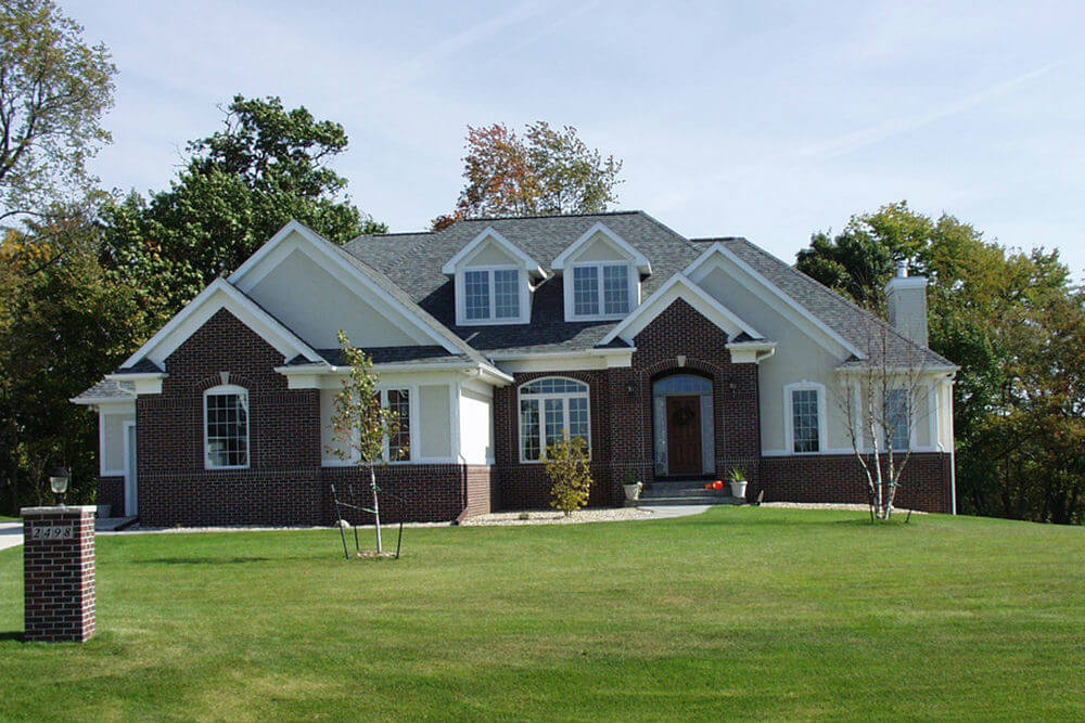    68801-front-traditional-11_2-story-house-plans-4-bedroom-3-bathroom_JPG