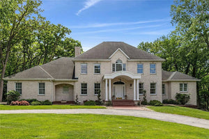     69496-front_3_-colonial-traditional-2736-square-feet-4-bedrooms-3-bathrooms