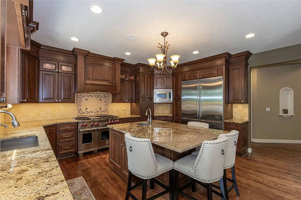       69496-kitchen_2_-colonial-traditional-2736-square-feet-4-bedrooms-3-bathrooms