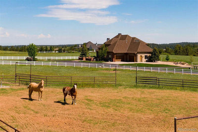    79398-horse-pen_1_-traditional-1.5-story-3109-square-feet-4-bedrooms-3-bathrooms