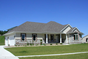    82204LL-front-traditional-house-plans-3-bedroom-2-bathroom-1803-square-feet_1