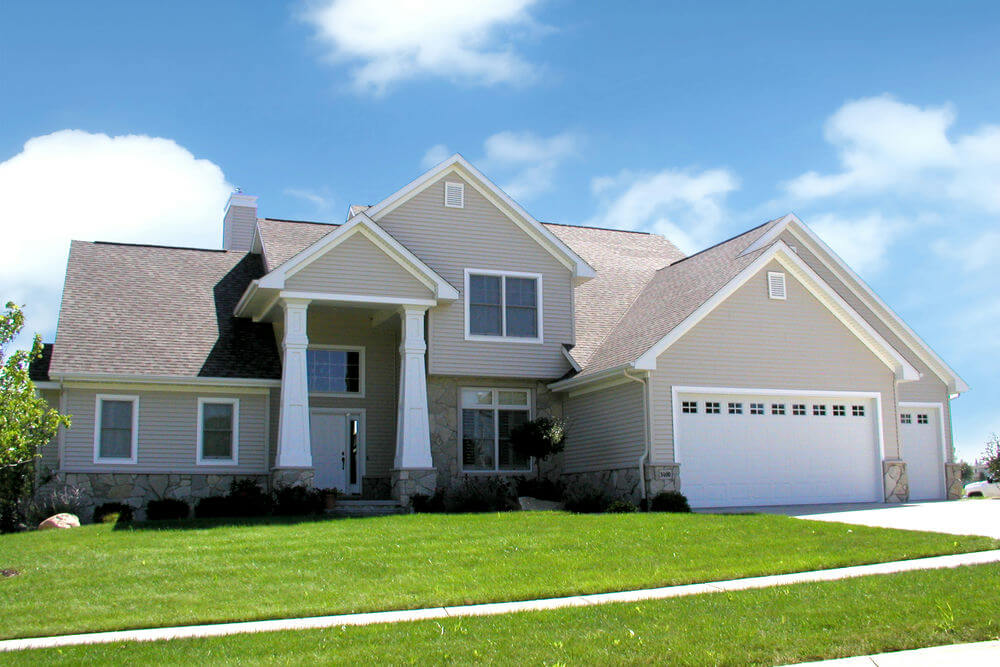     83804C-front-craftsman-11_2-story-house-plans-4-bedroom-3-bathroom-2498-square-feet_1