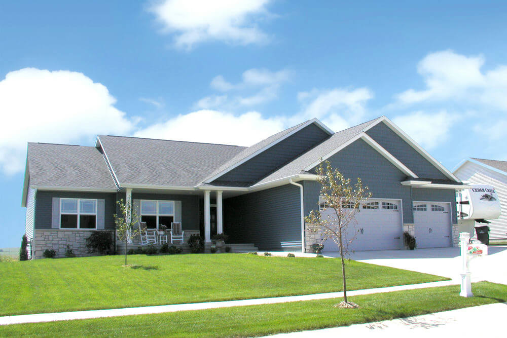 94600-front-craftsman-ranch-house-plans-2-bedroom-2-bathroom_1