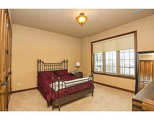         96300-bedroom-2_1_-traditional-ranch-2323-square-feet-2-bedrooms-2-bathrooms