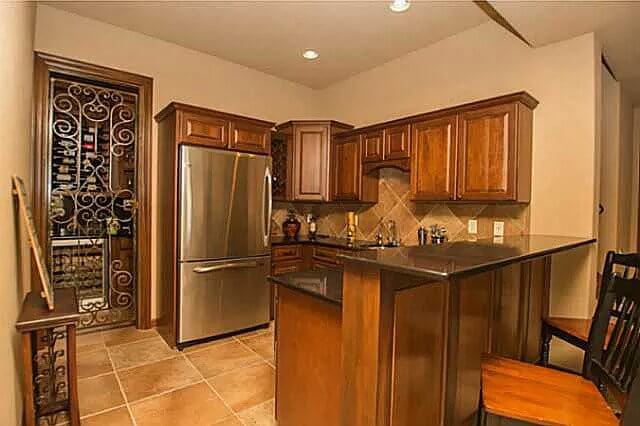    96300-kitchen_1_-traditional-ranch-2323-square-feet-2-bedrooms-2-bathrooms