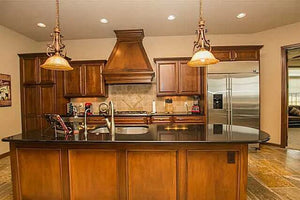       96300-kitchen_2_-traditional-ranch-2323-square-feet-2-bedrooms-2-bathrooms