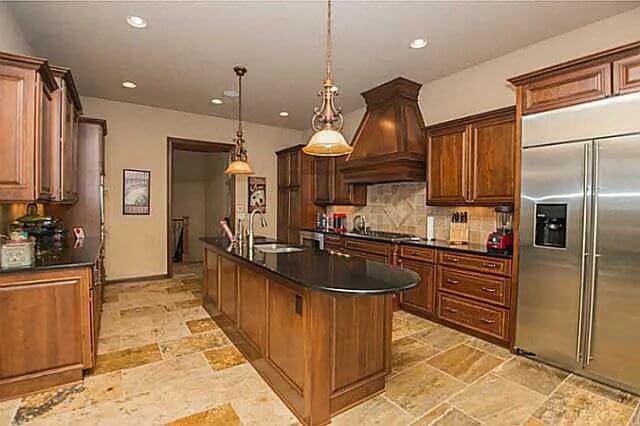     96300-kitchen_3_-traditional-ranch-2323-square-feet-2-bedrooms-2-bathrooms