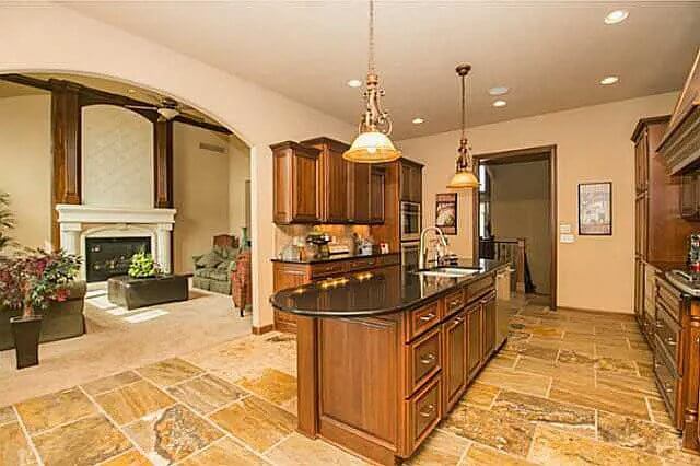    96300-kitchen_4_-traditional-ranch-2323-square-feet-2-bedrooms-2-bathrooms