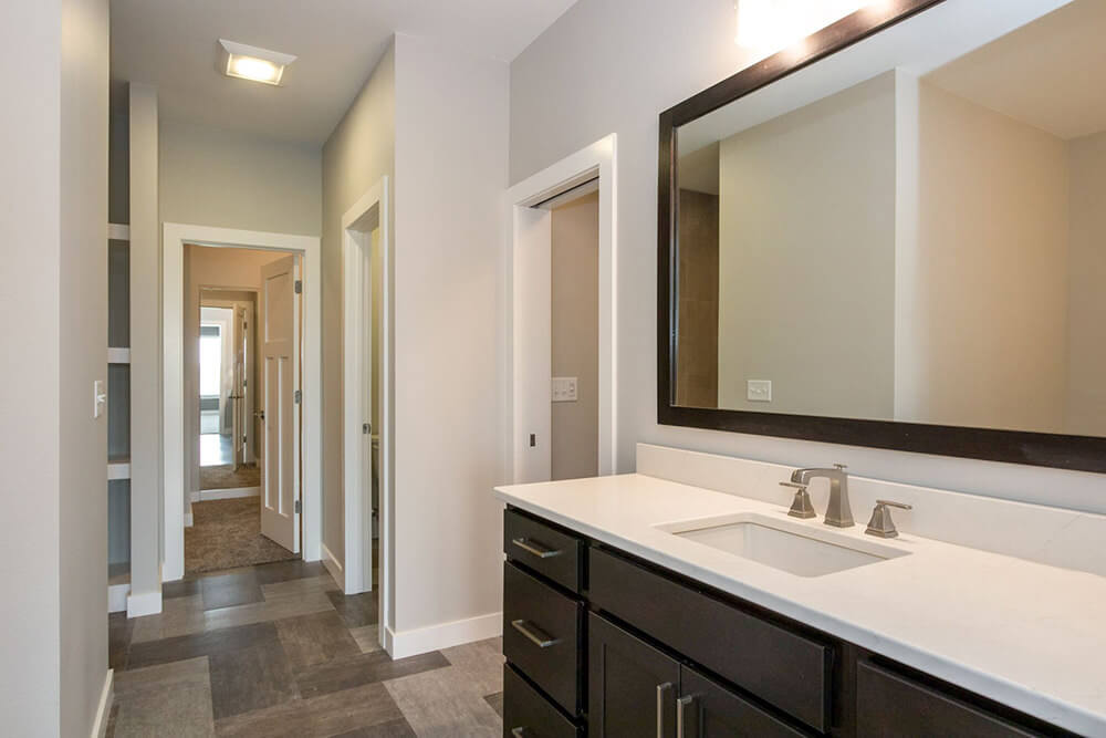 66719LL-bathroom-craftsman-2-story-house-plans-4388-square-feet-walkout-basement
